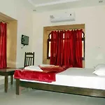 Golden Sandstone Hotel &Resort