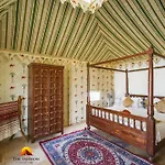 Saffron - Luxurious Desert Camp