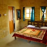 Hotel Heera Court