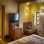 1St Gate Home- Fusion