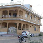 Sartaj Hotel