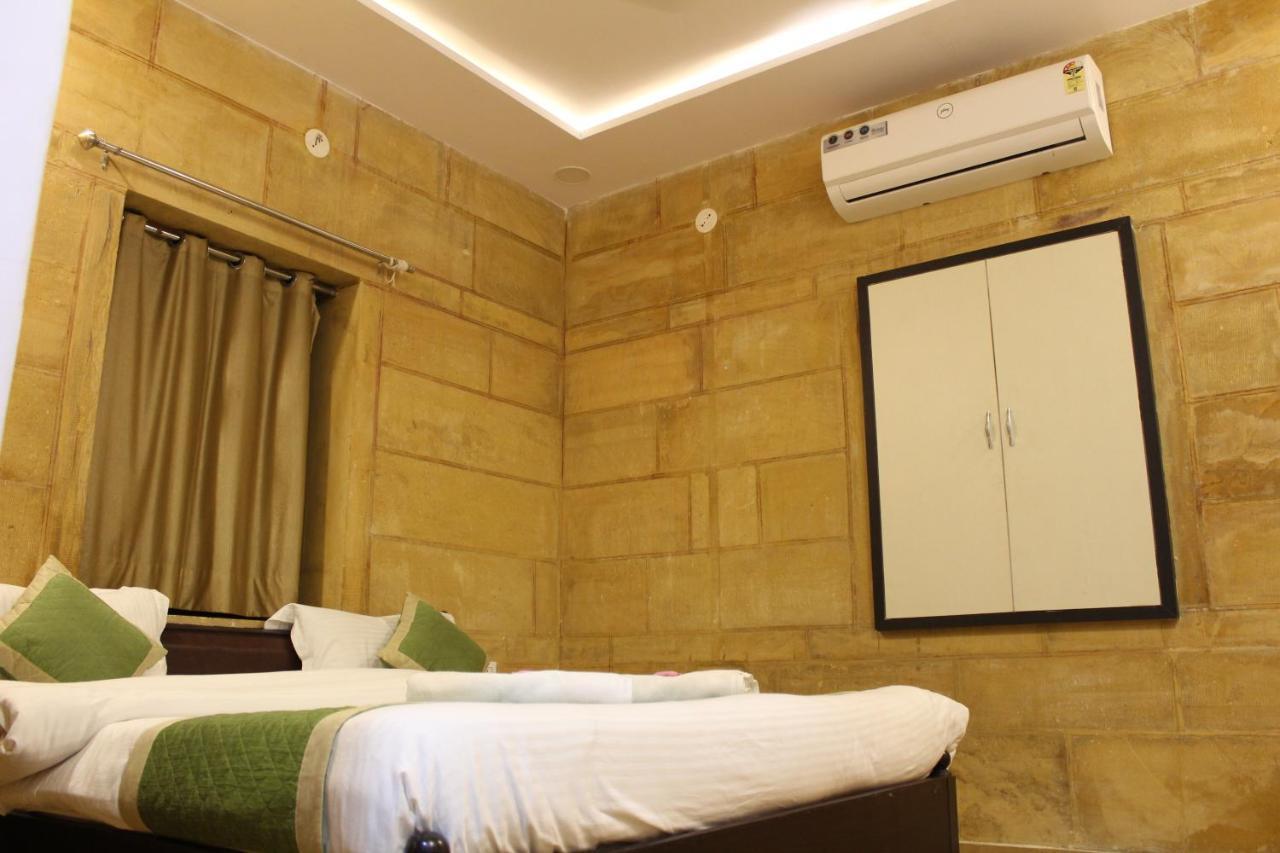 Chirag Haveli - Near Golden Guest house 2*