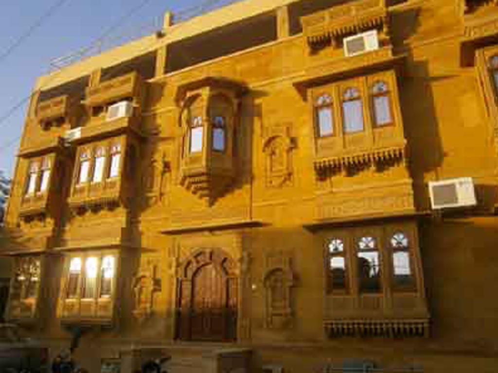Golden Sandstone &resort Bed & Breakfast 3*