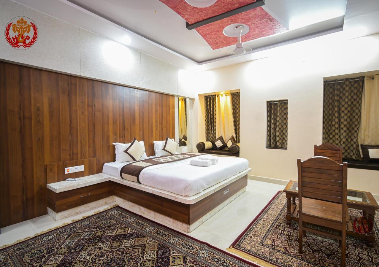 Hotel Ajeet Palace 3*