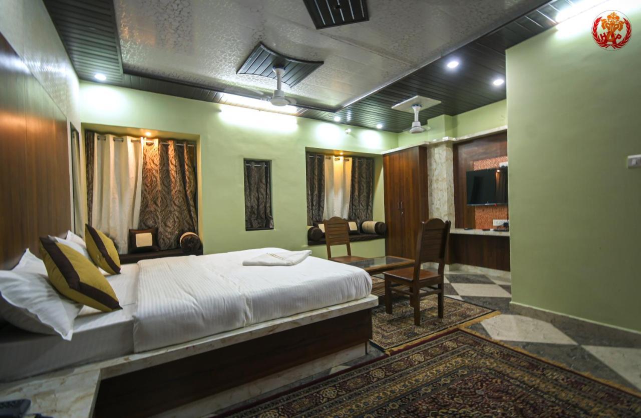 Hotel Ajeet Palace