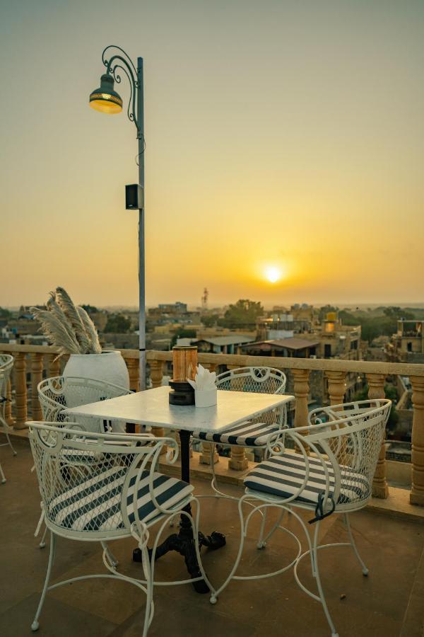 Fateh 4*