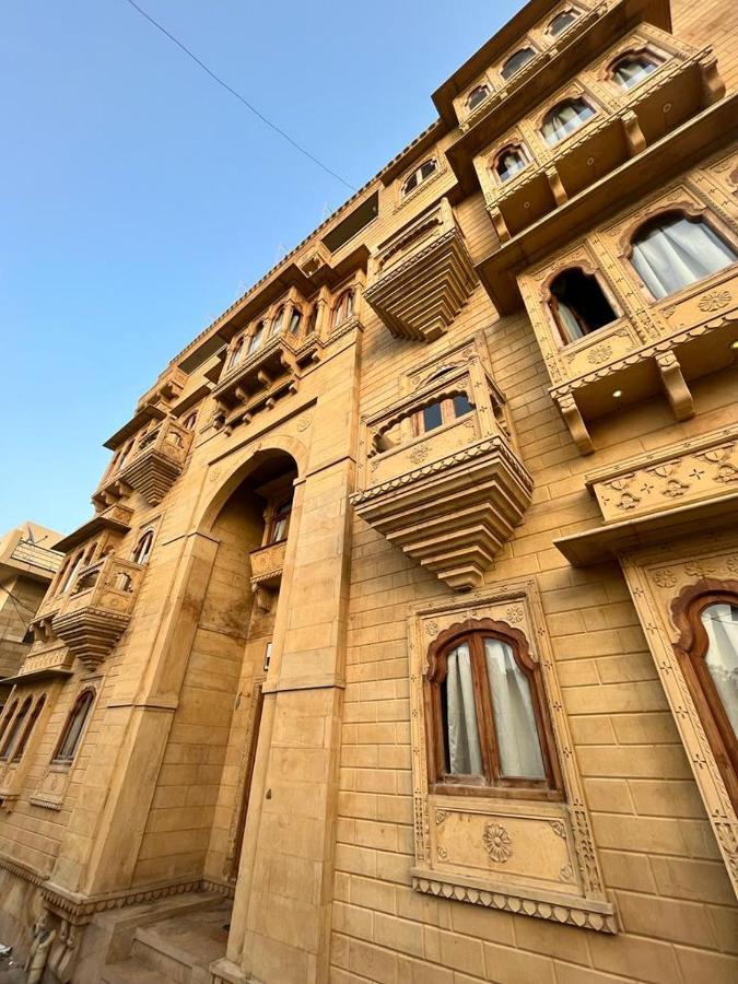 Fateh Hotel
