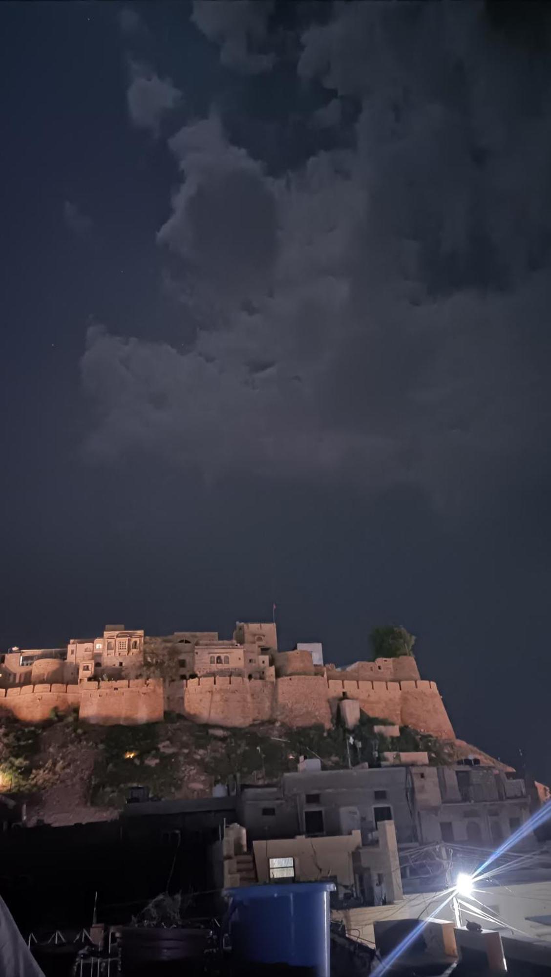 Bed & Breakfast Mirvana & Camel Safari Jaisalmer