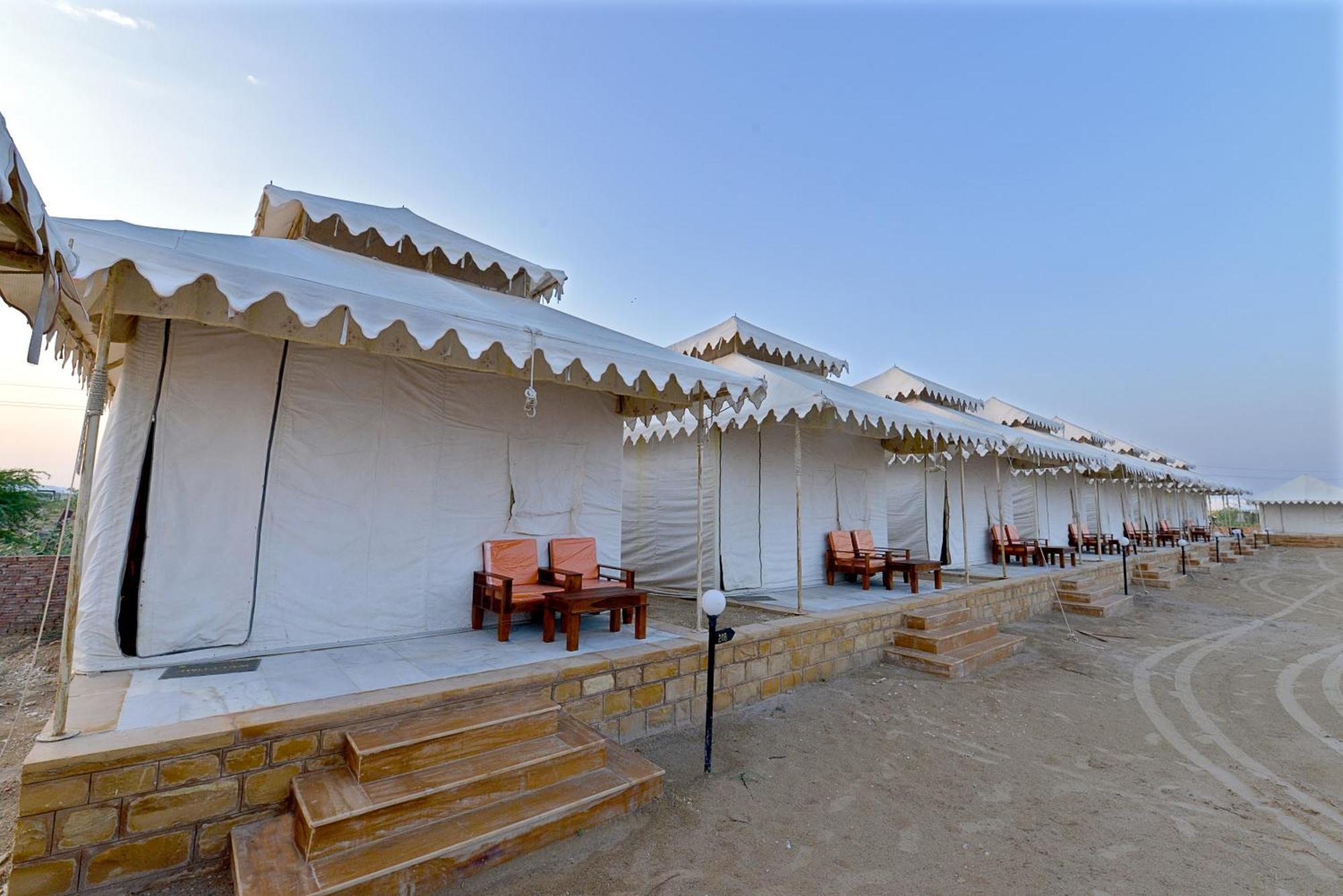 Desert Overnight Camp & Hotel