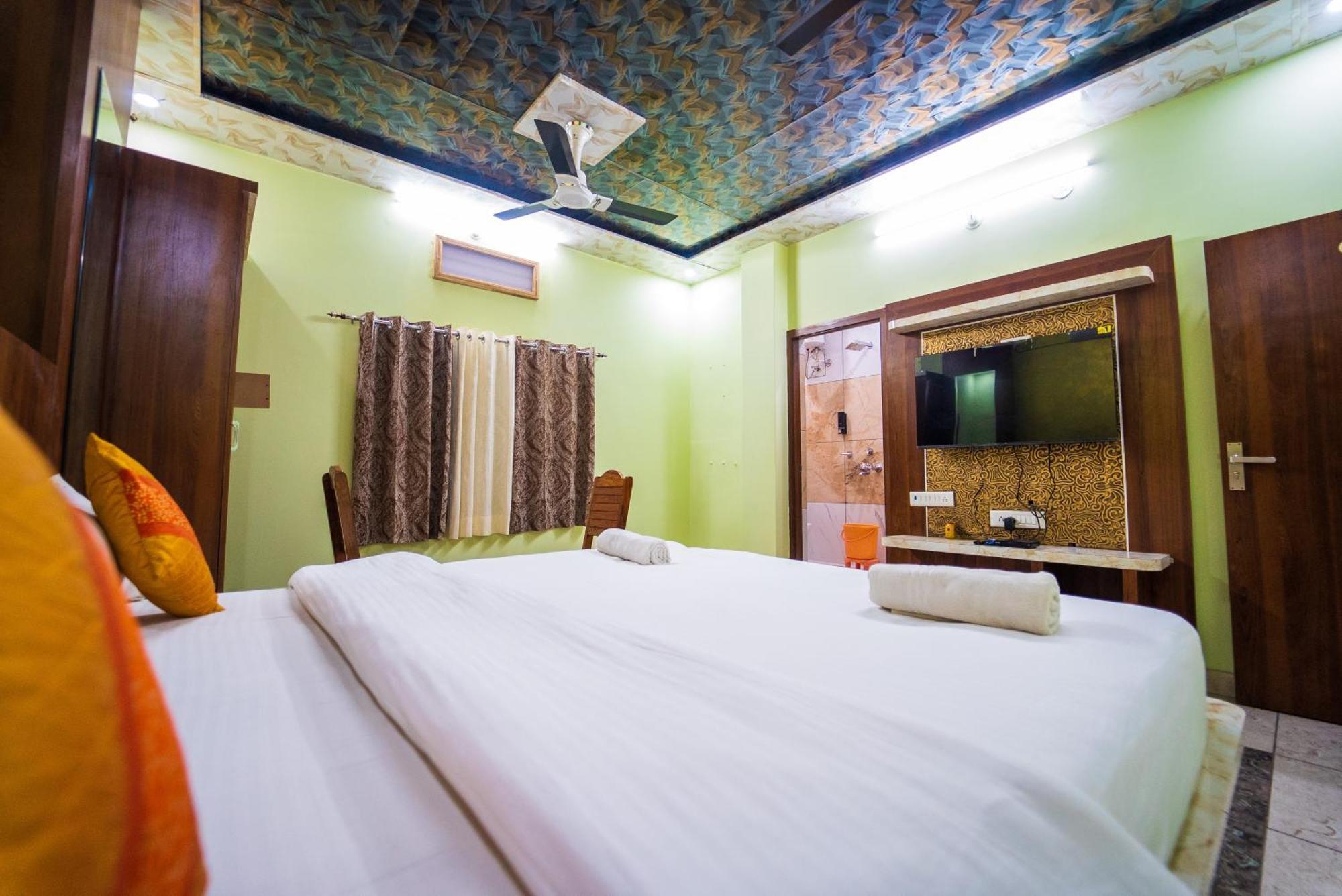 Ajeet Palace Hotel 3*