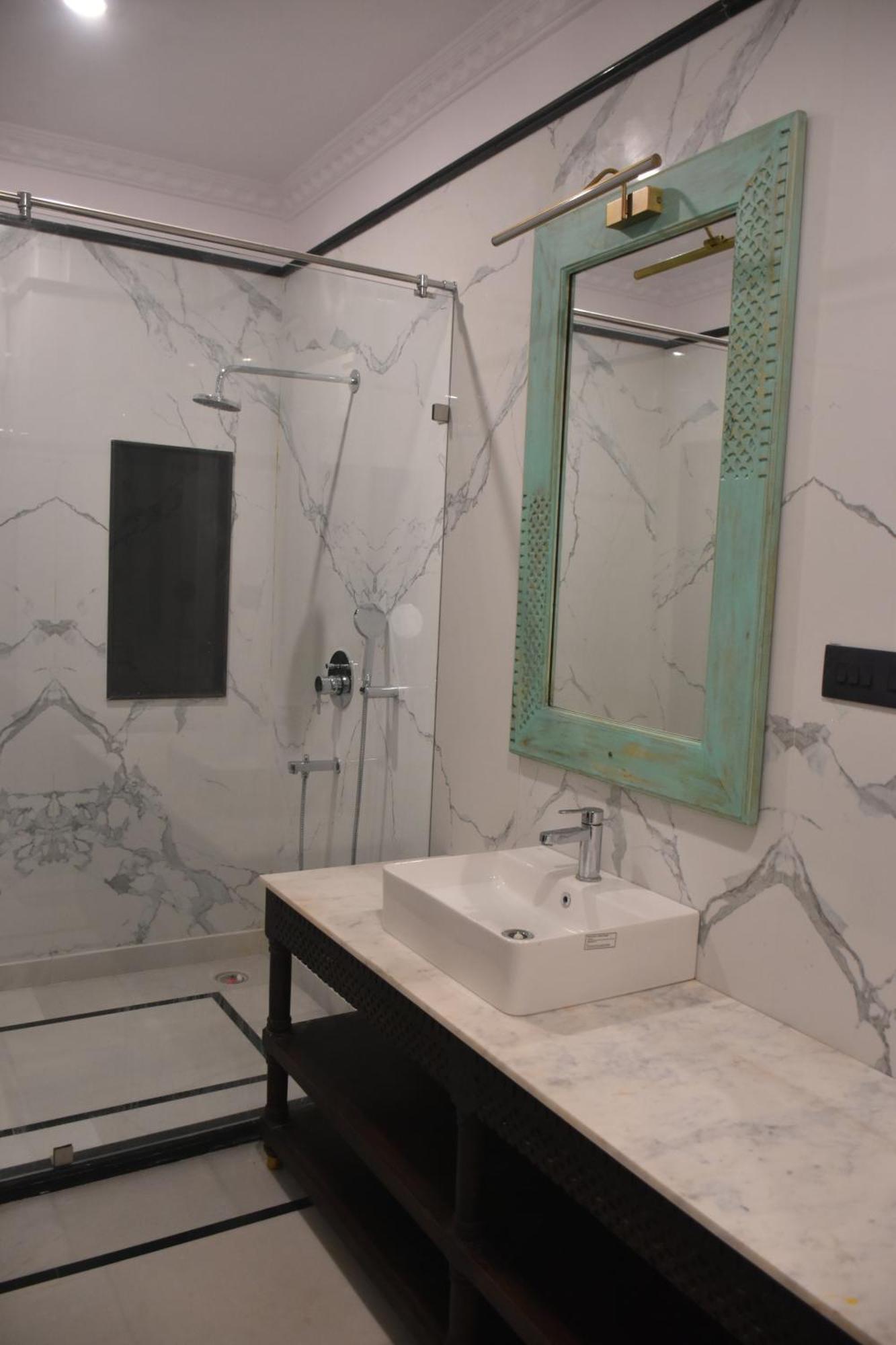 Hotel K D Palace - Heritage On *