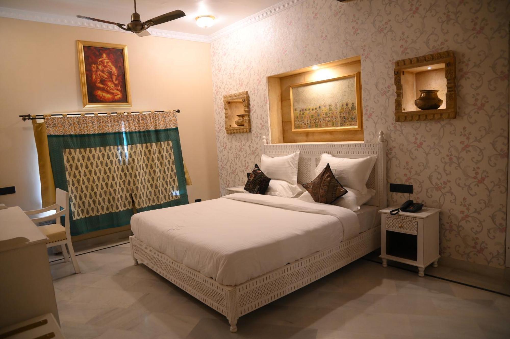 K D Palace - Heritage On