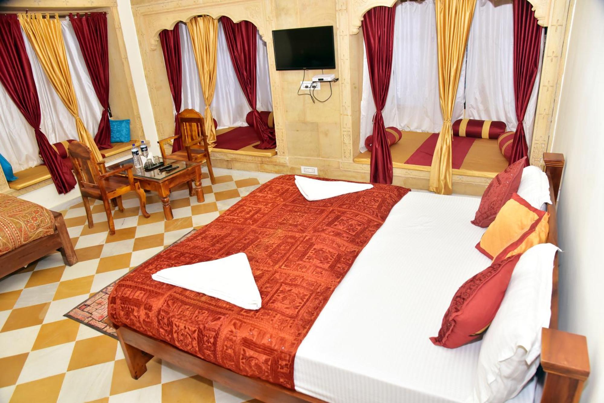 Hotel The Jaigarh Palace 3*