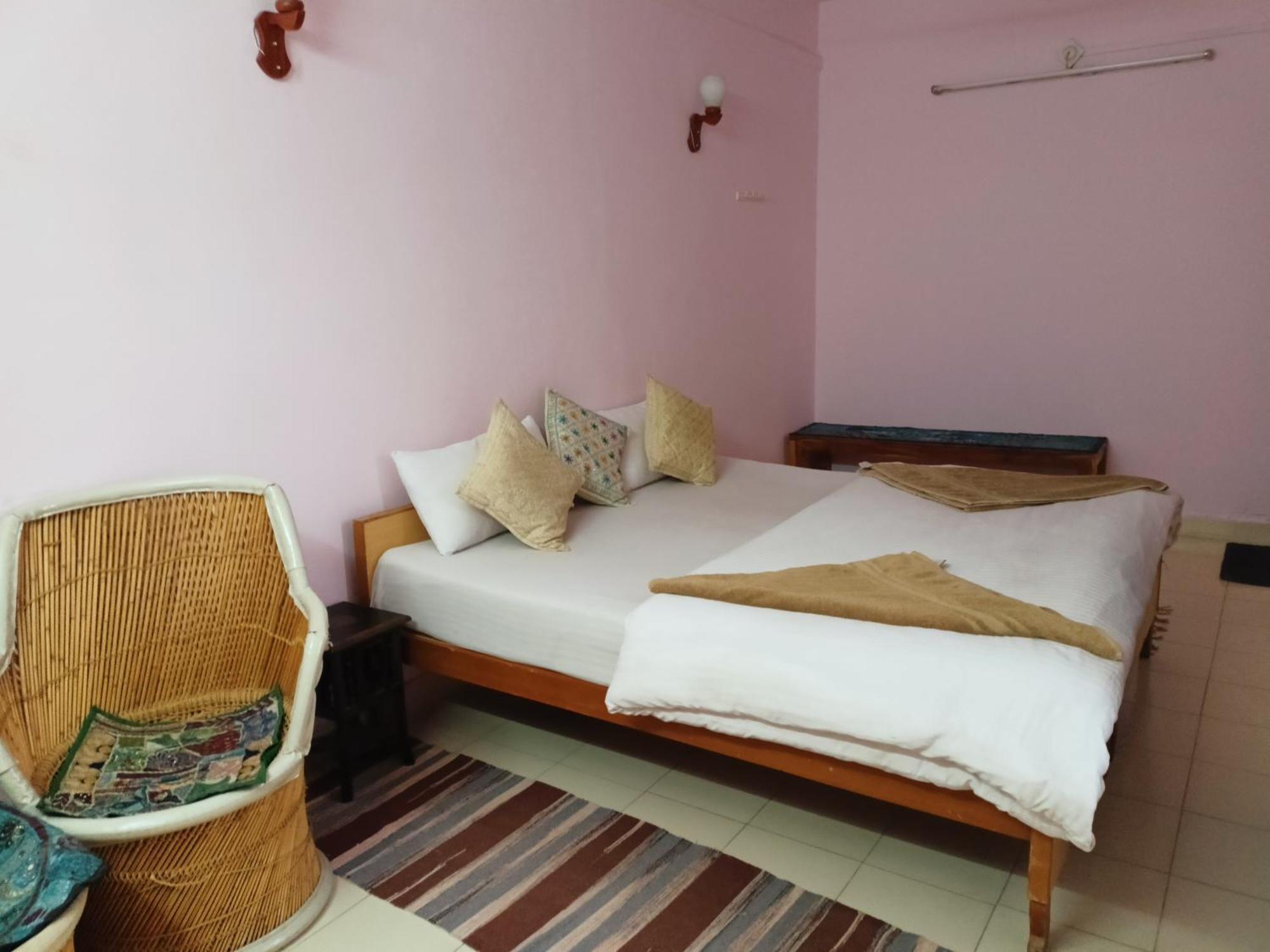 Shiva Guest house 3*