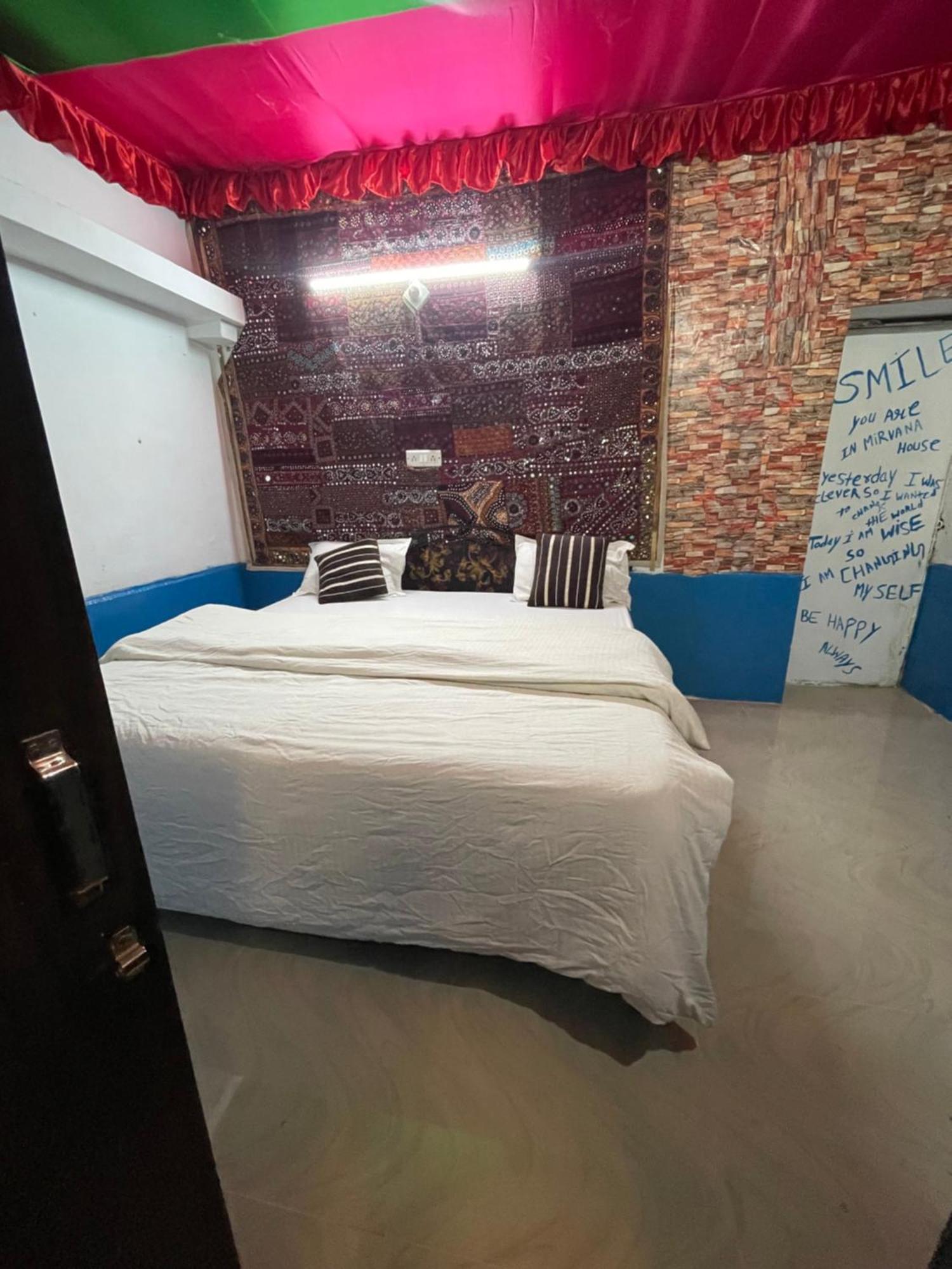 Bed & Breakfast Mirvana & Camel Safari