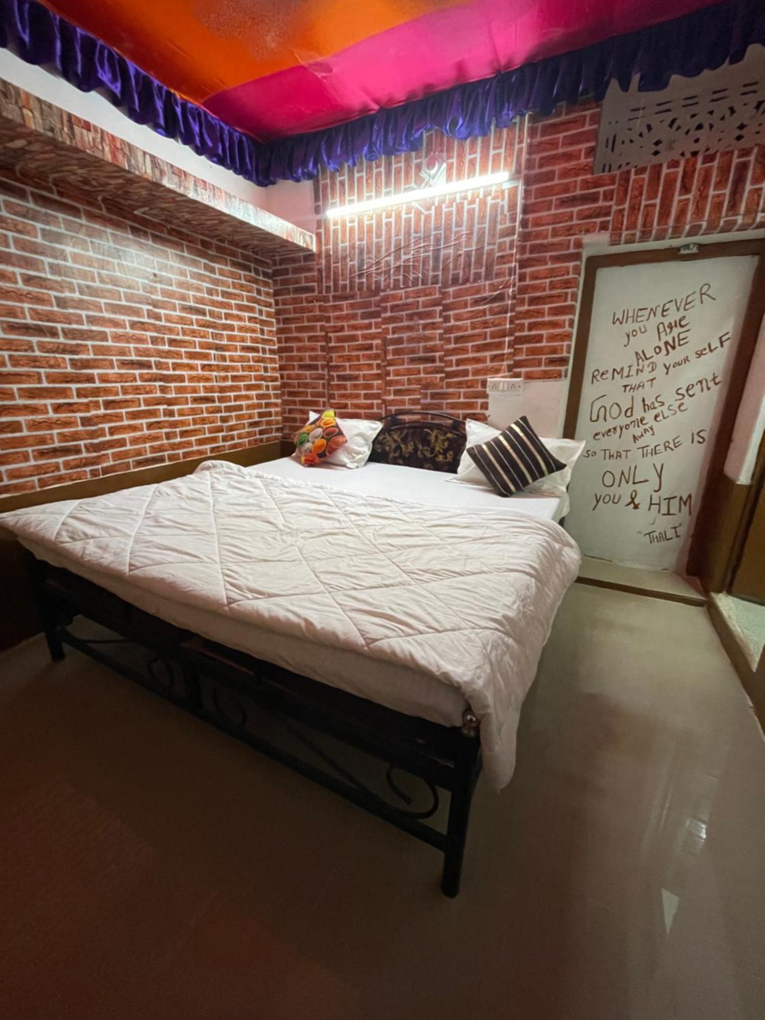 Bed & Breakfast Mirvana & Camel Safari Jaisalmer