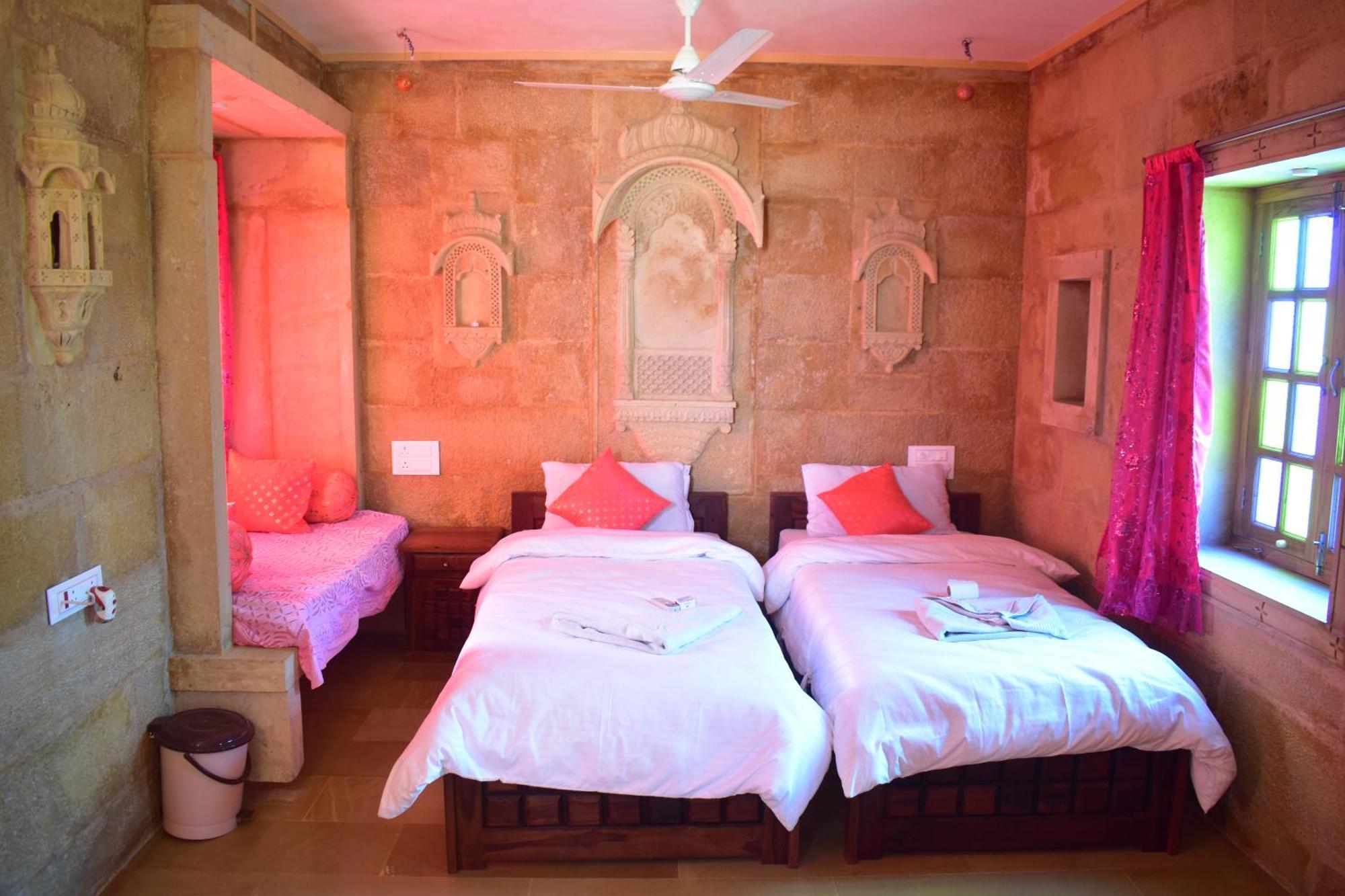 Mud Mirror Guest house Jaisalmer
