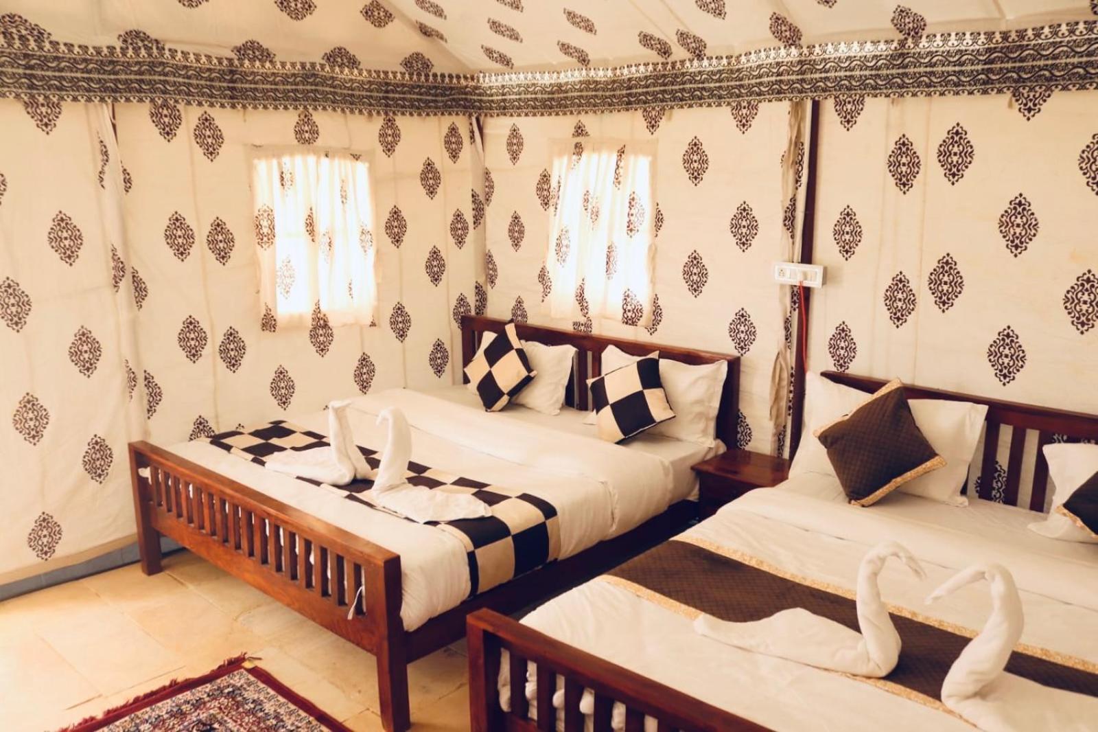 In Luxury Camp 4* Jaisalmer