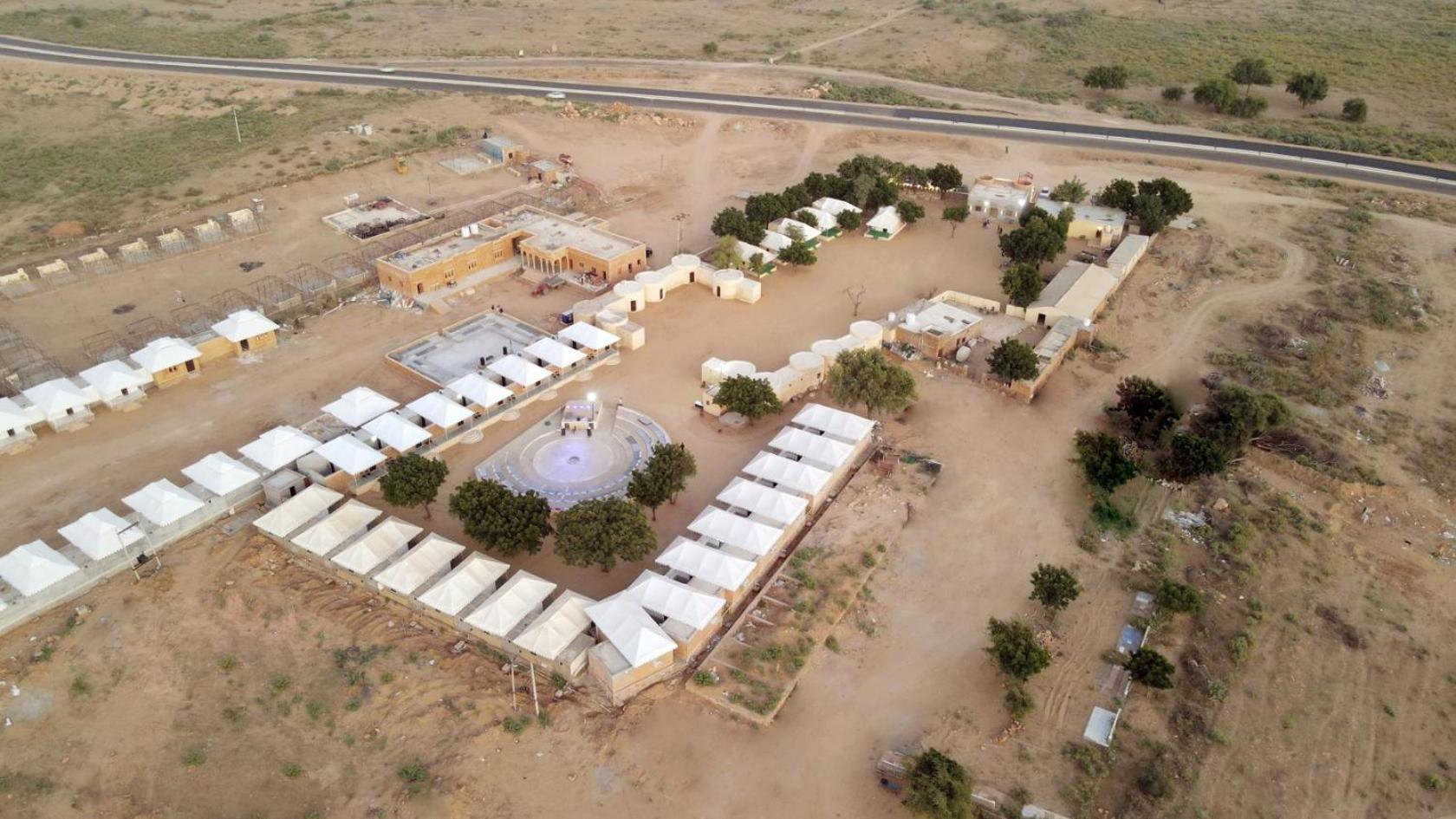 Resort Thar *