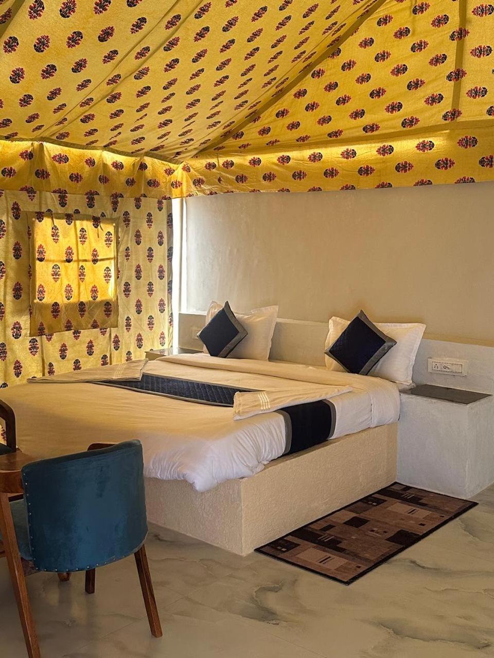 Raghav Luxury tent Jaisalmer