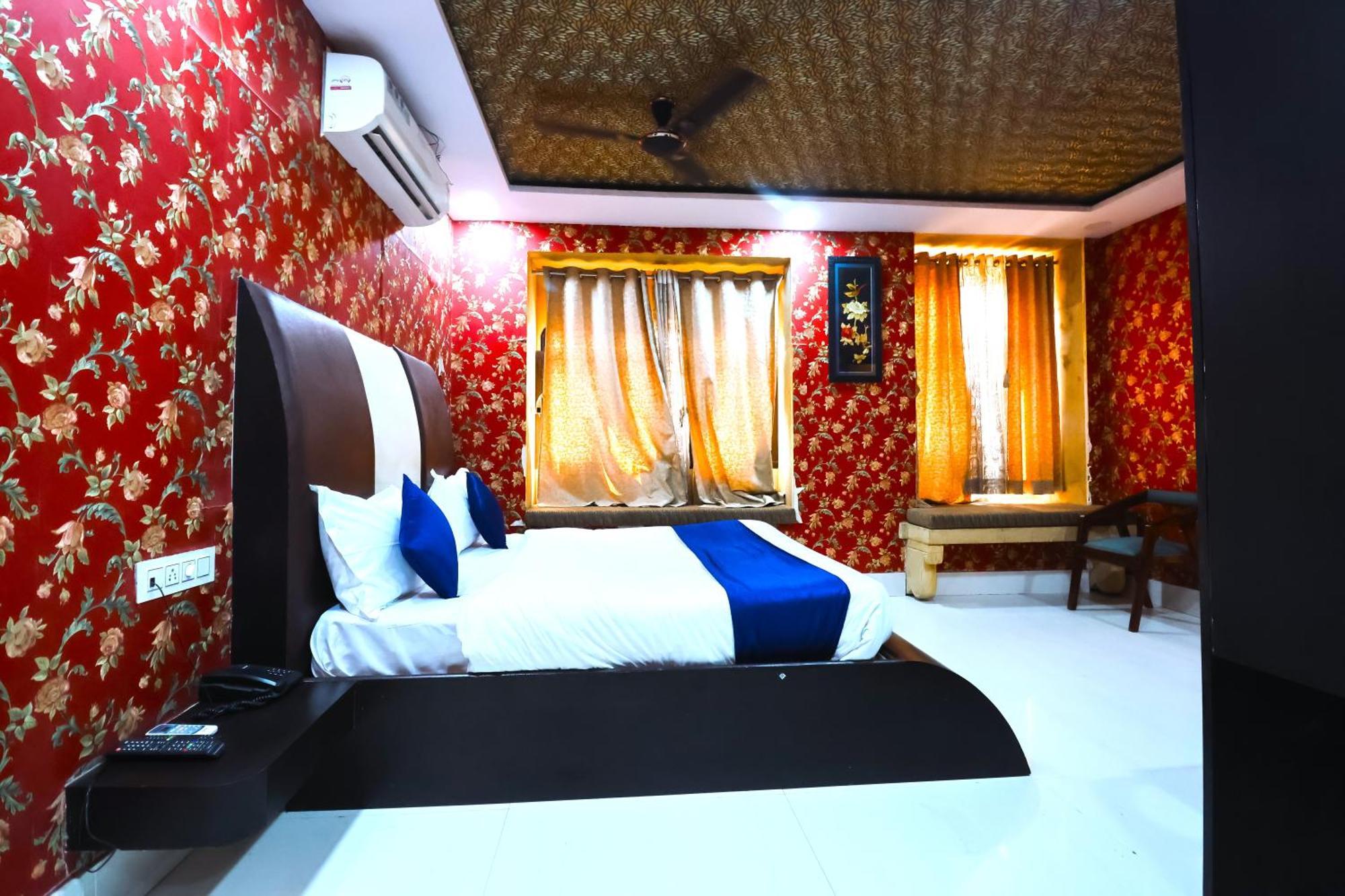 Guest house Chirag Haveli - Near Golden