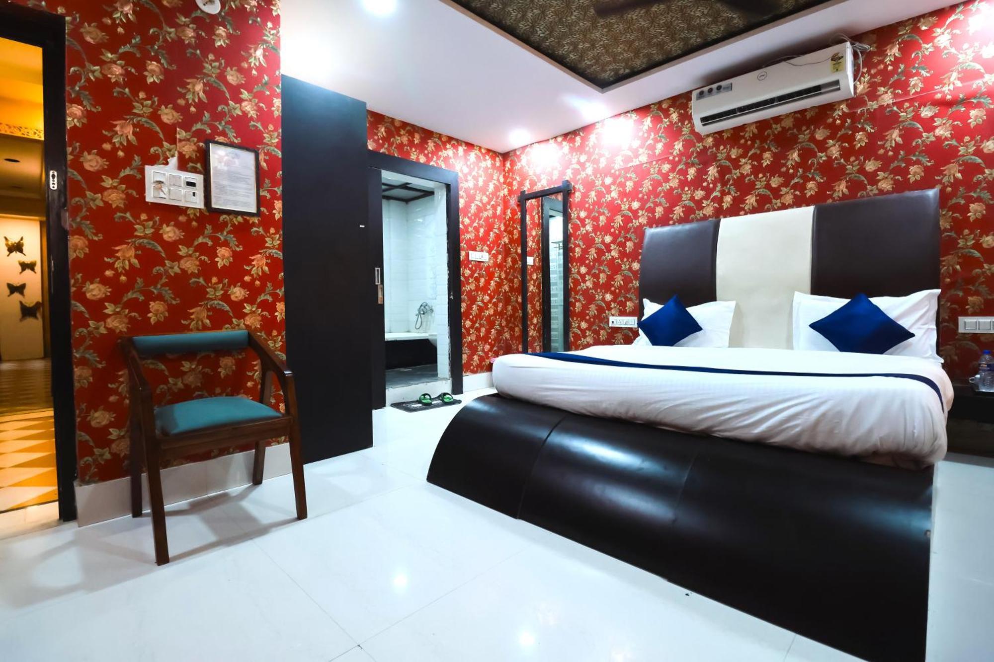 Chirag Haveli - Near Golden Guest house 2*