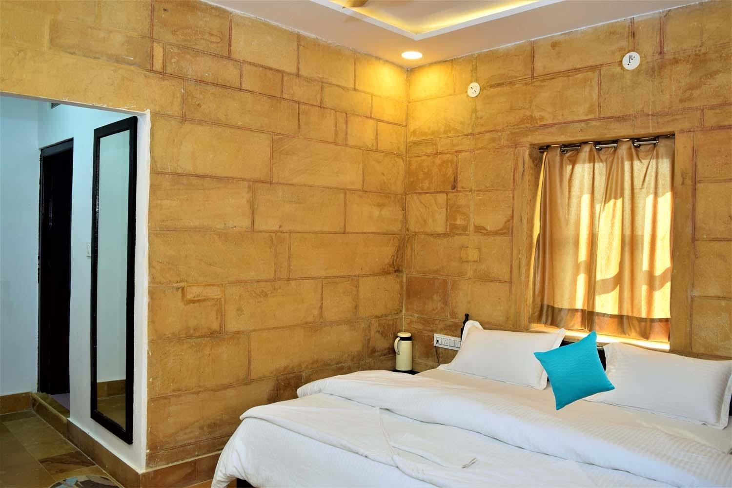 Chirag Haveli - Near Golden Guest house