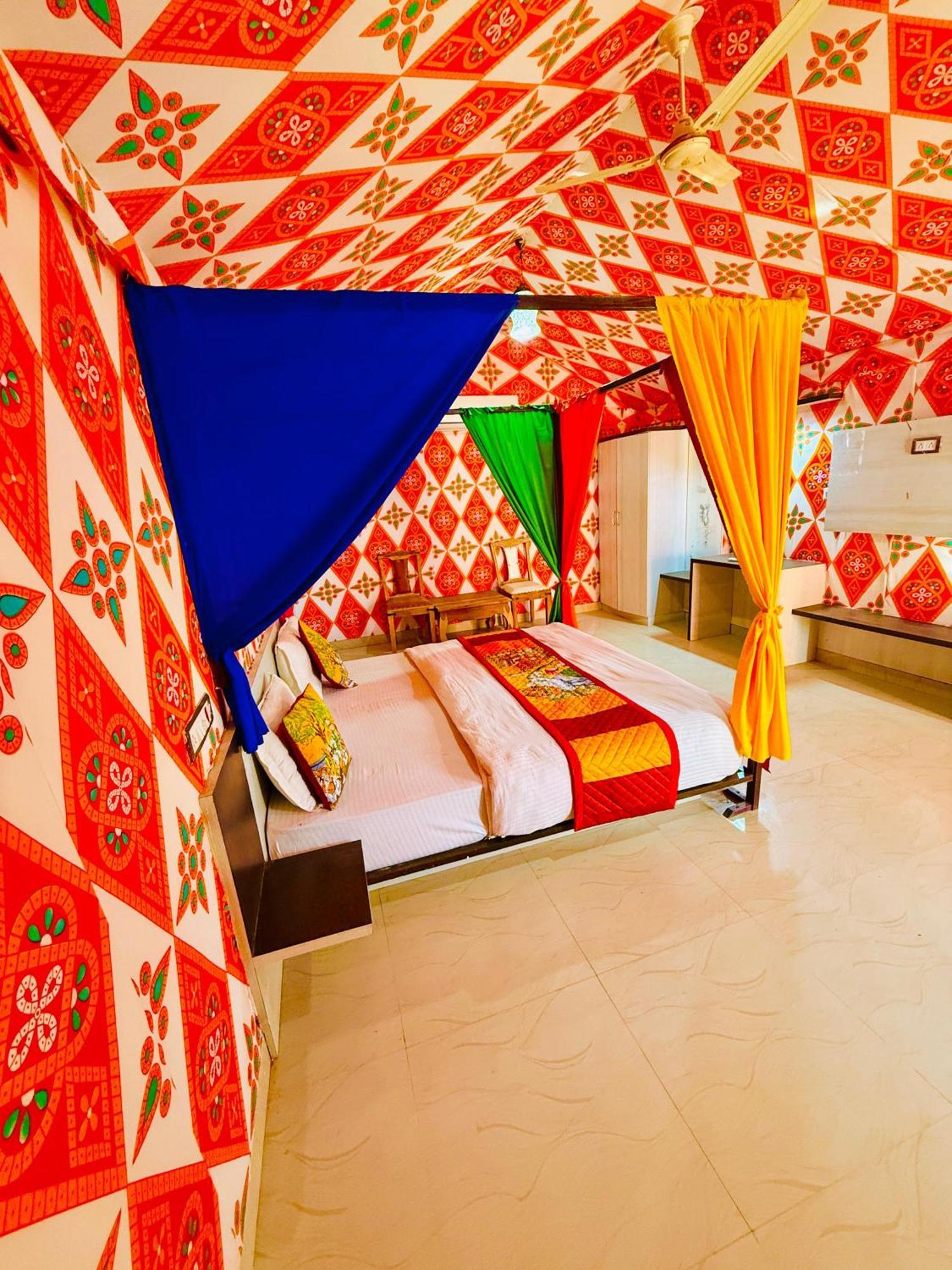 Garh Rajputana Camp Hotel
