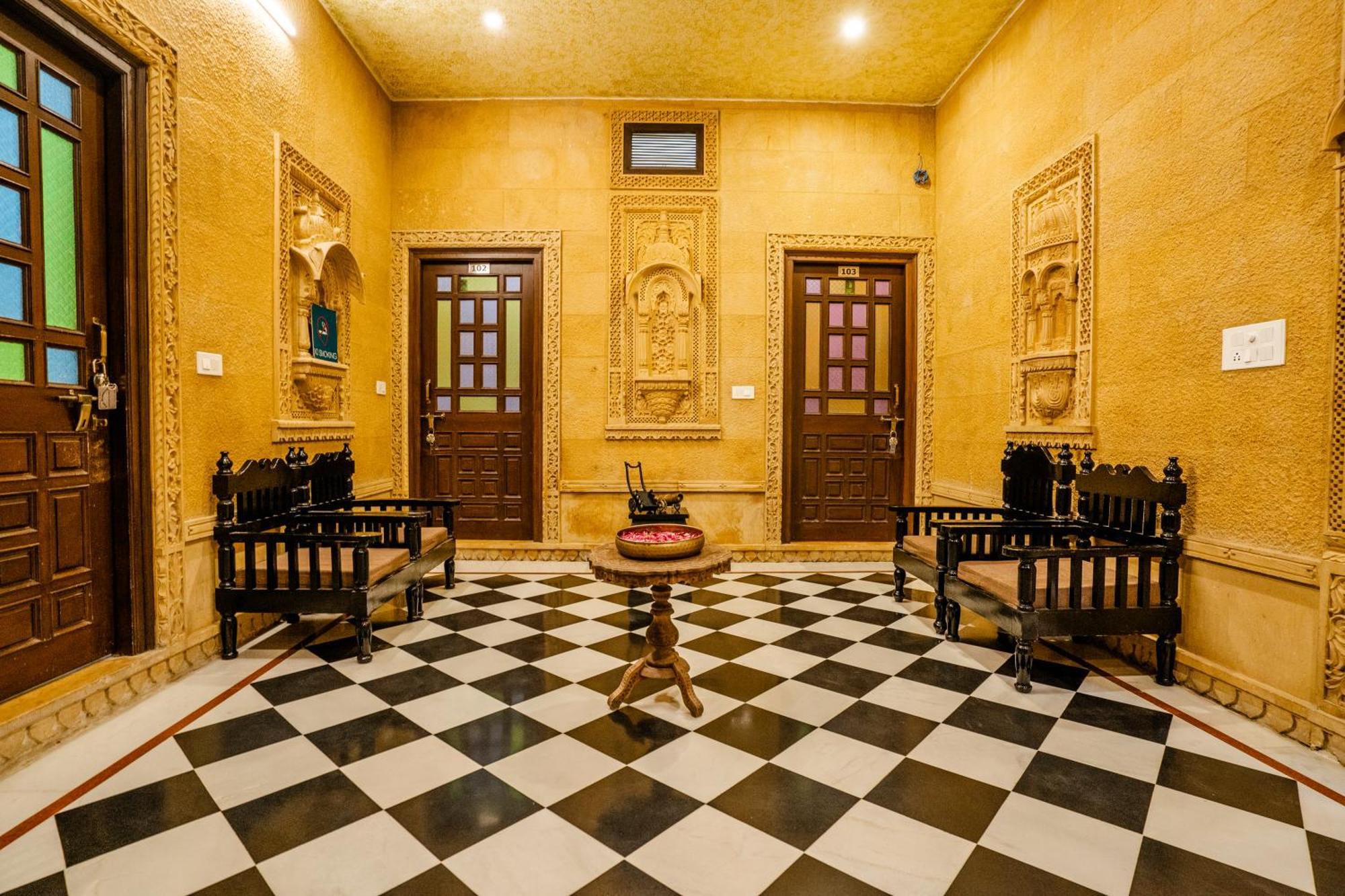 Royal Hotel 4*