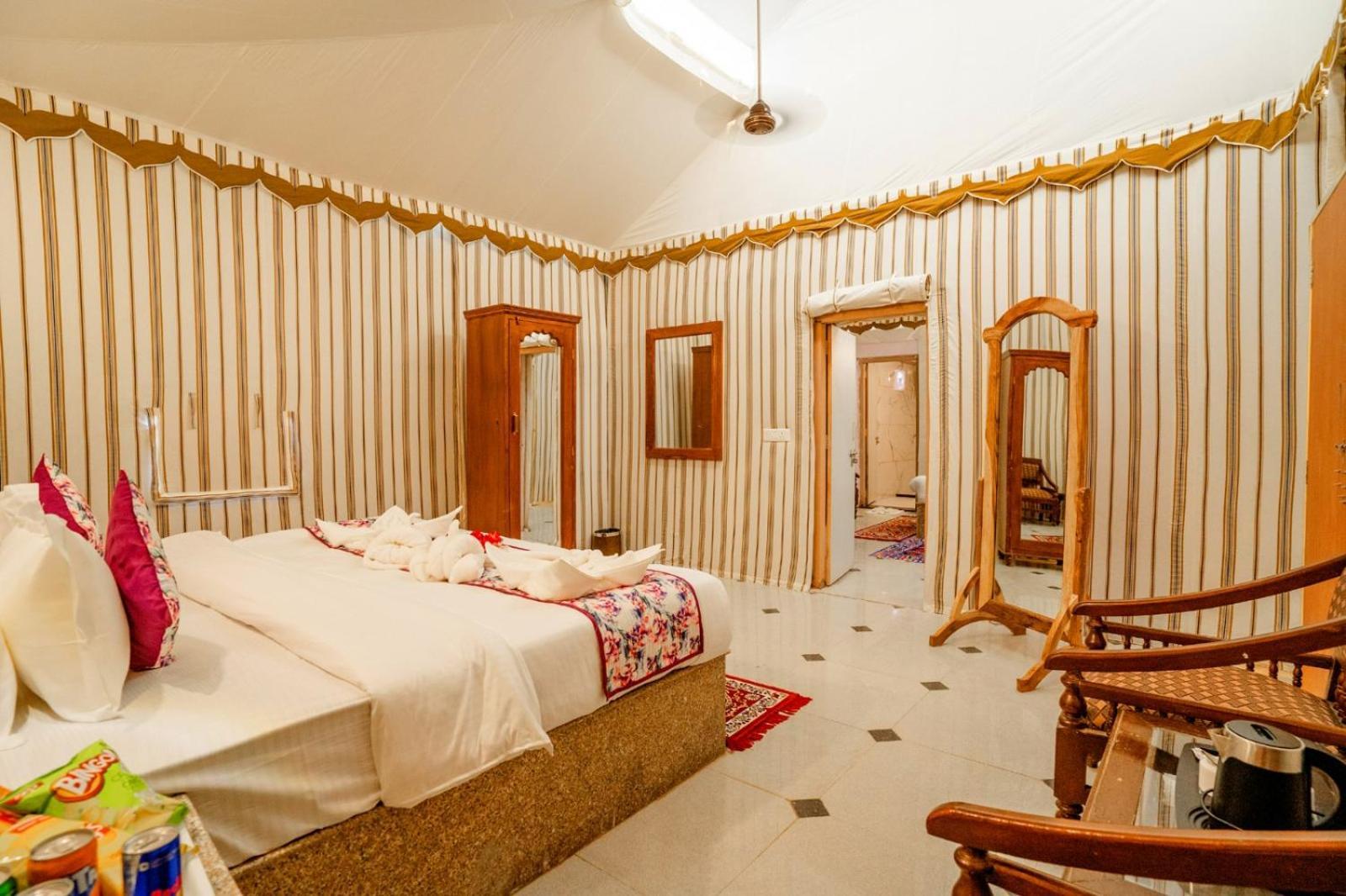 Royal With Swimming Pool Jaisalmer