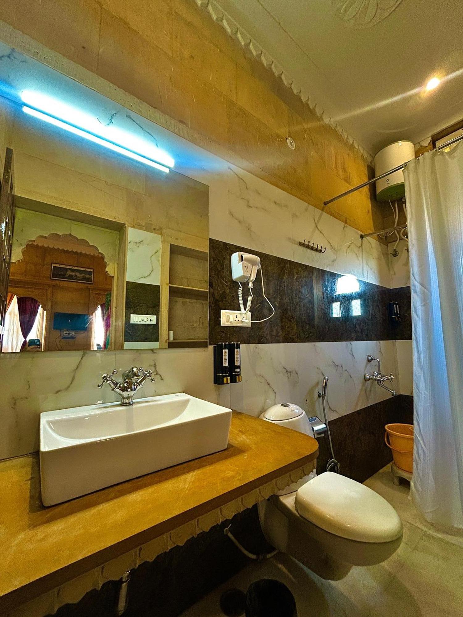 The Jaigarh Palace Hotel 3*