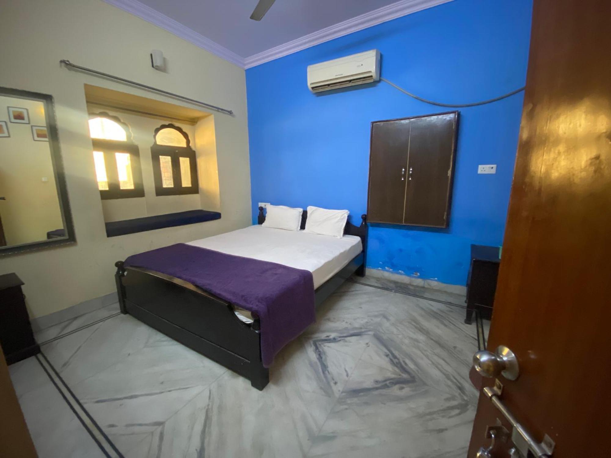 Jasmeet Palace 3*