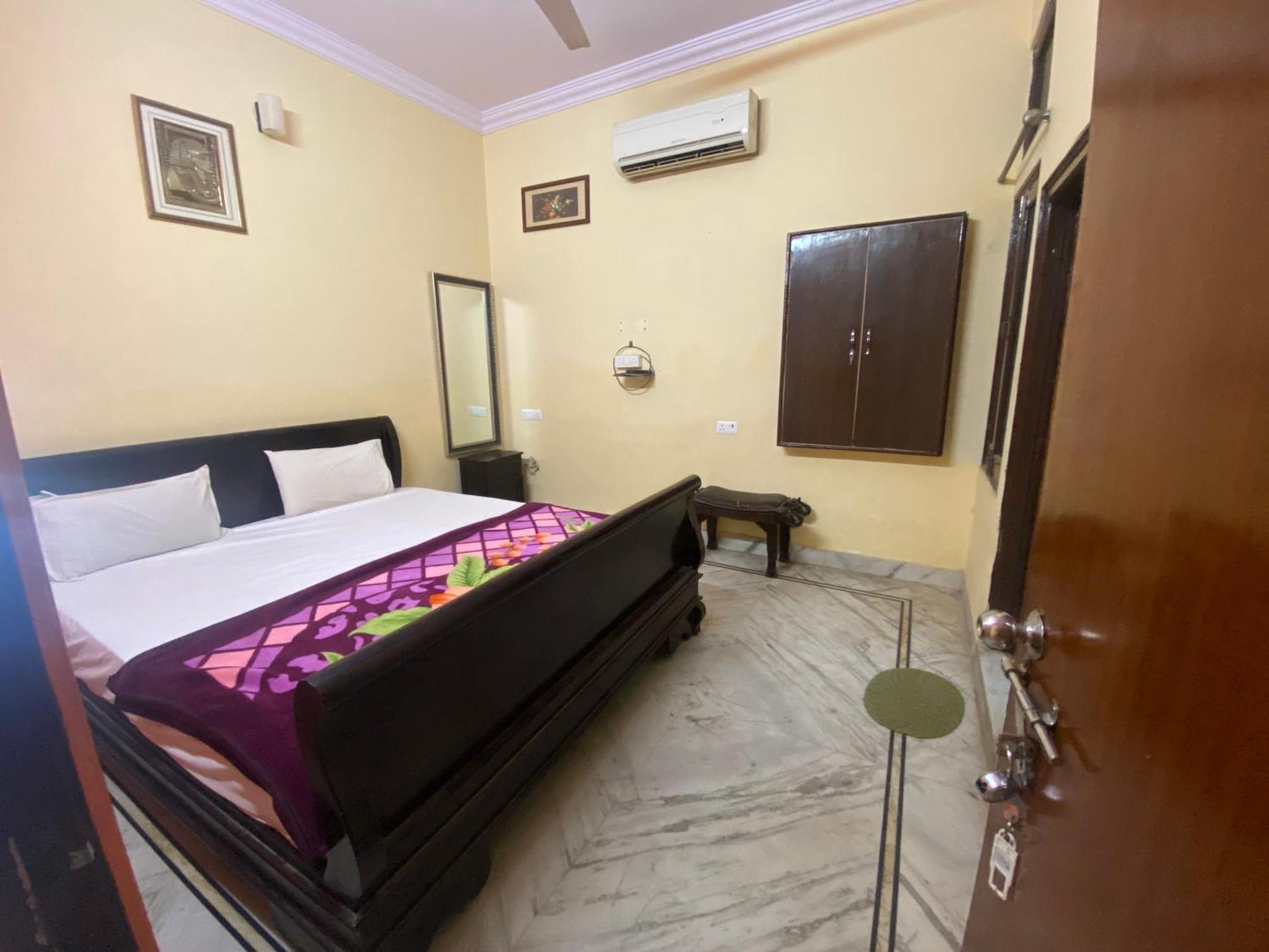 Hotel Jasmeet Palace