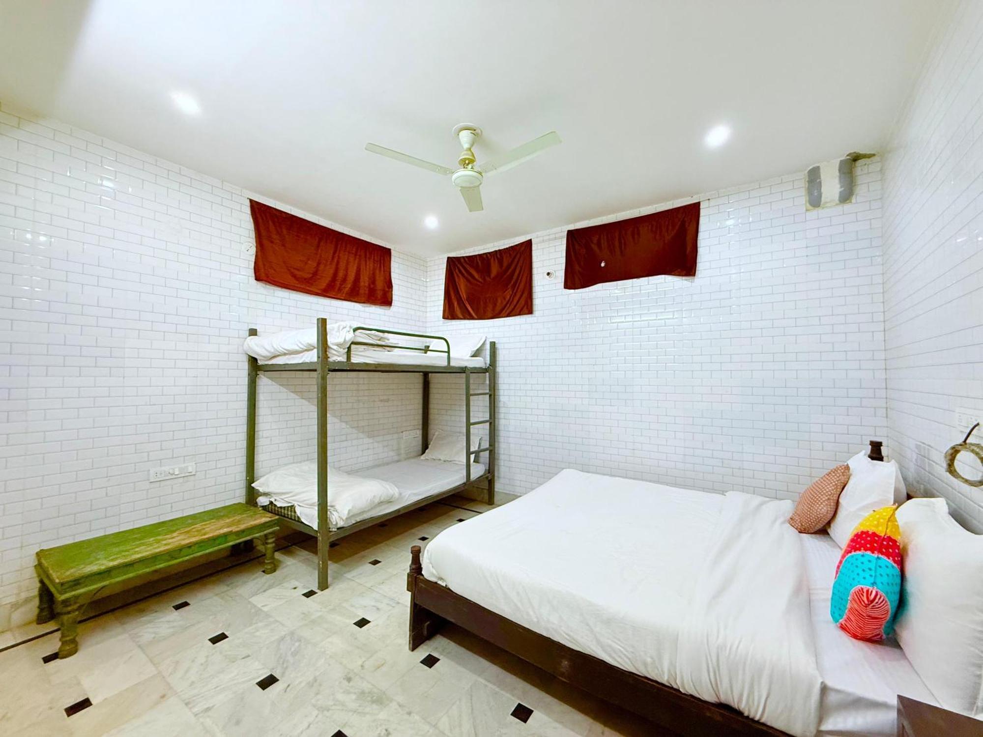 Wonbin Safari Hostel