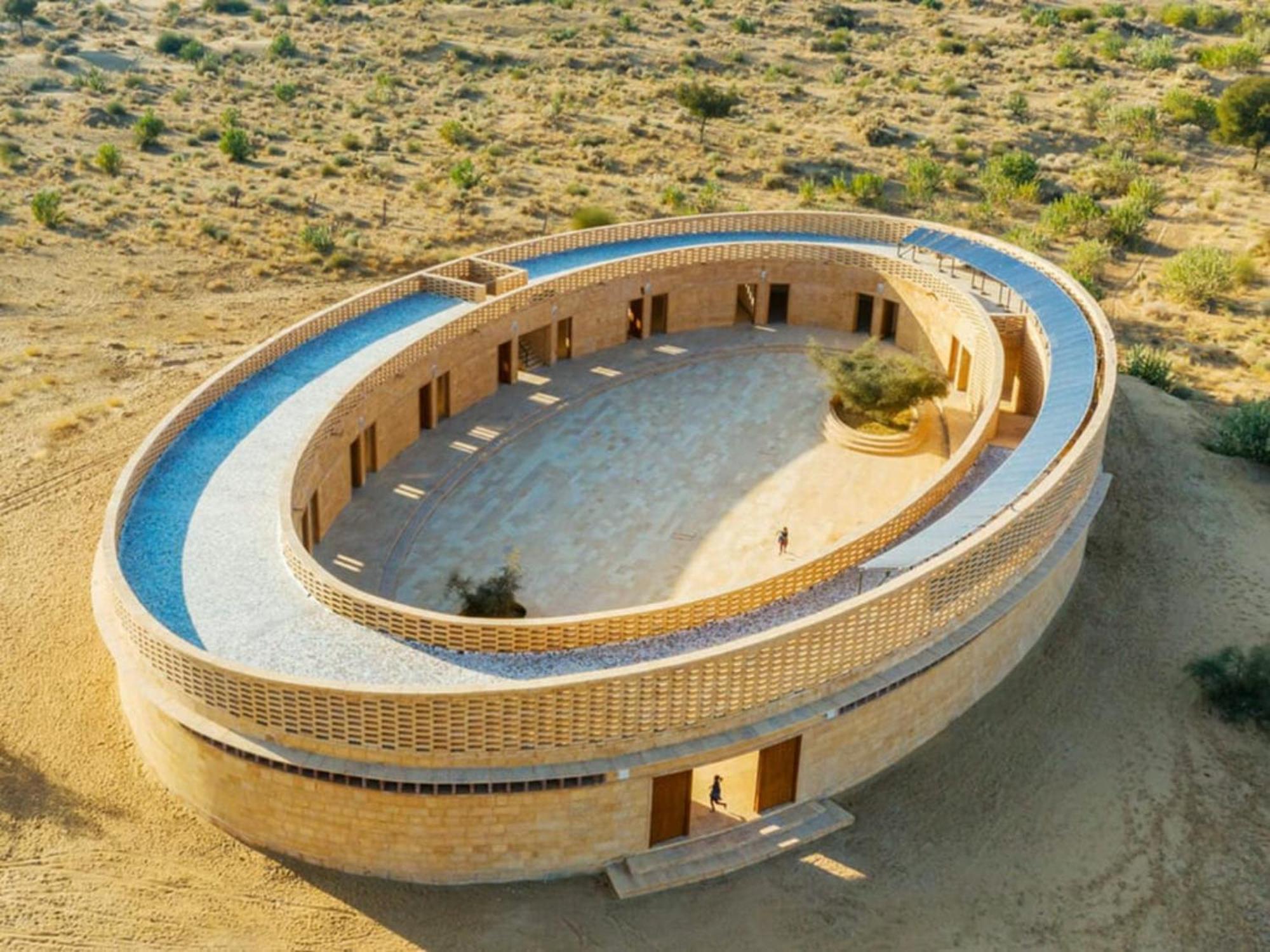 Desert Luxury 4*