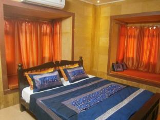 Bed & Breakfast Golden Sandstone &resort 3*