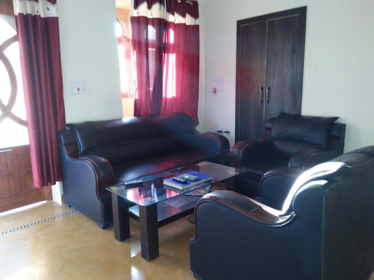 Prem Baba Guest house 2*