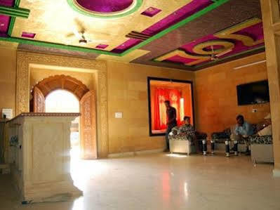 Golden Sandstone &resort 3*
