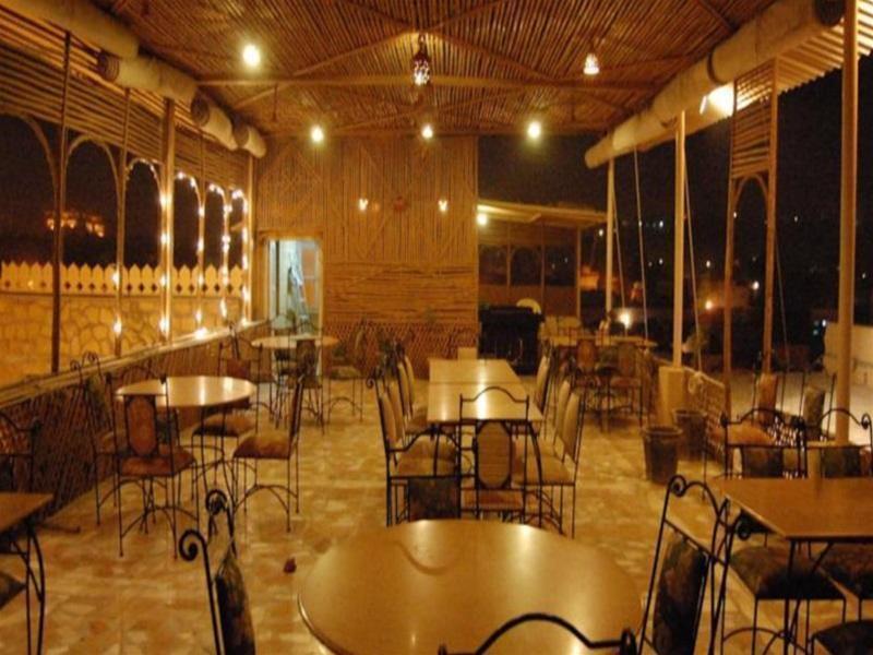 Deoki Niwas Palace Hotel