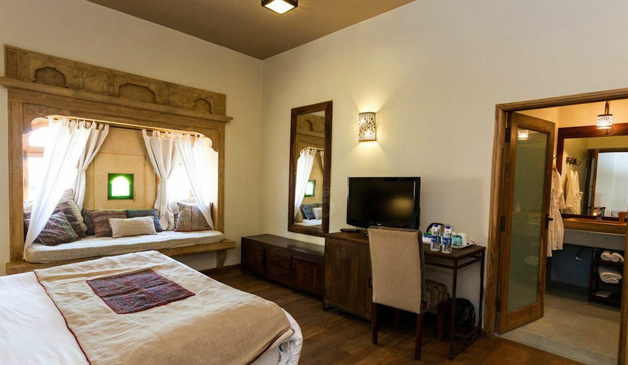 1st Gate Home- Fusion Hotel
