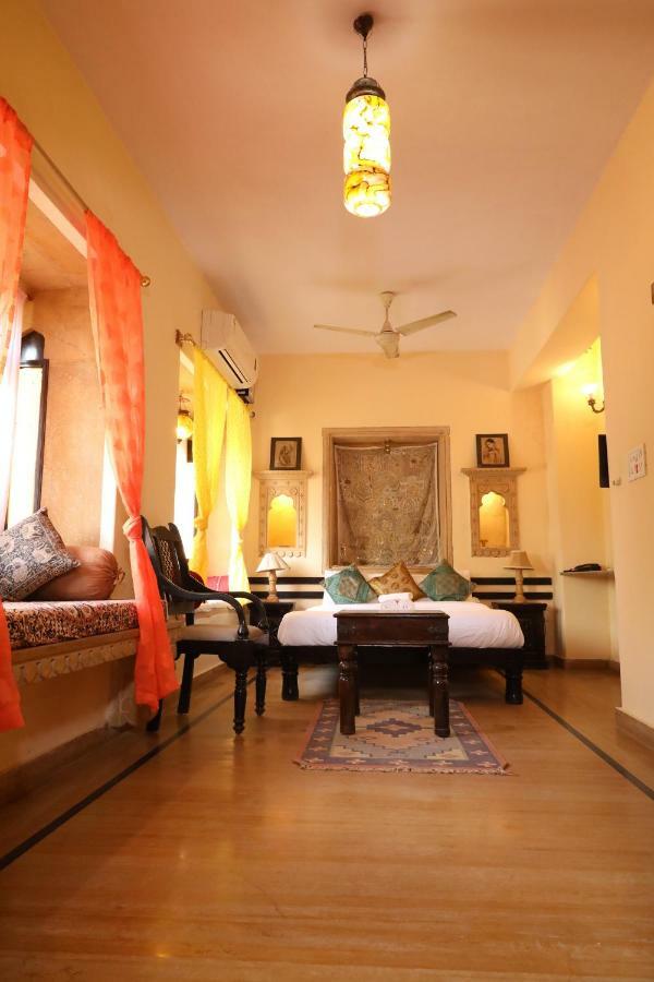Hotel Artist Haveli And Safari
