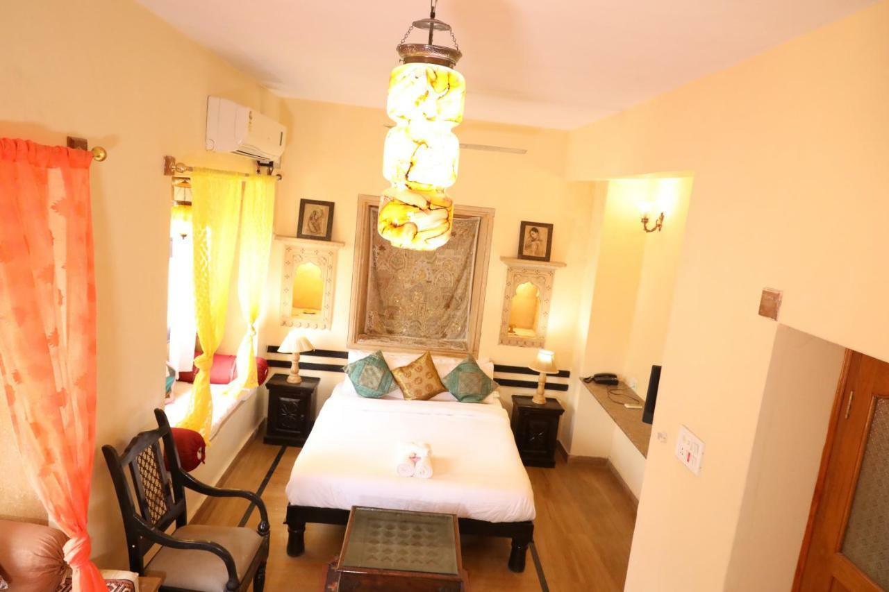 Hotel Artist Haveli And Safari 3*