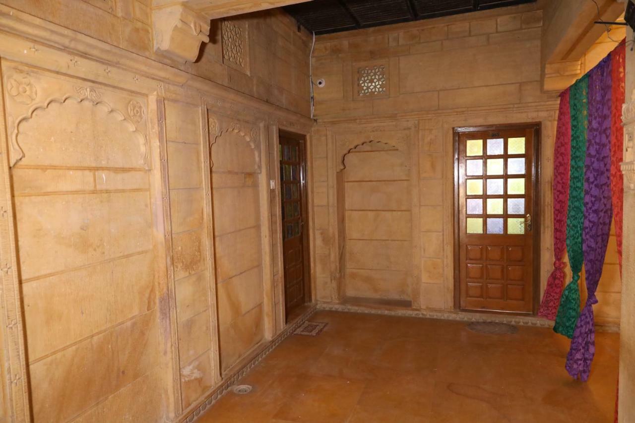 Hotel Artist Haveli And Safari 3*