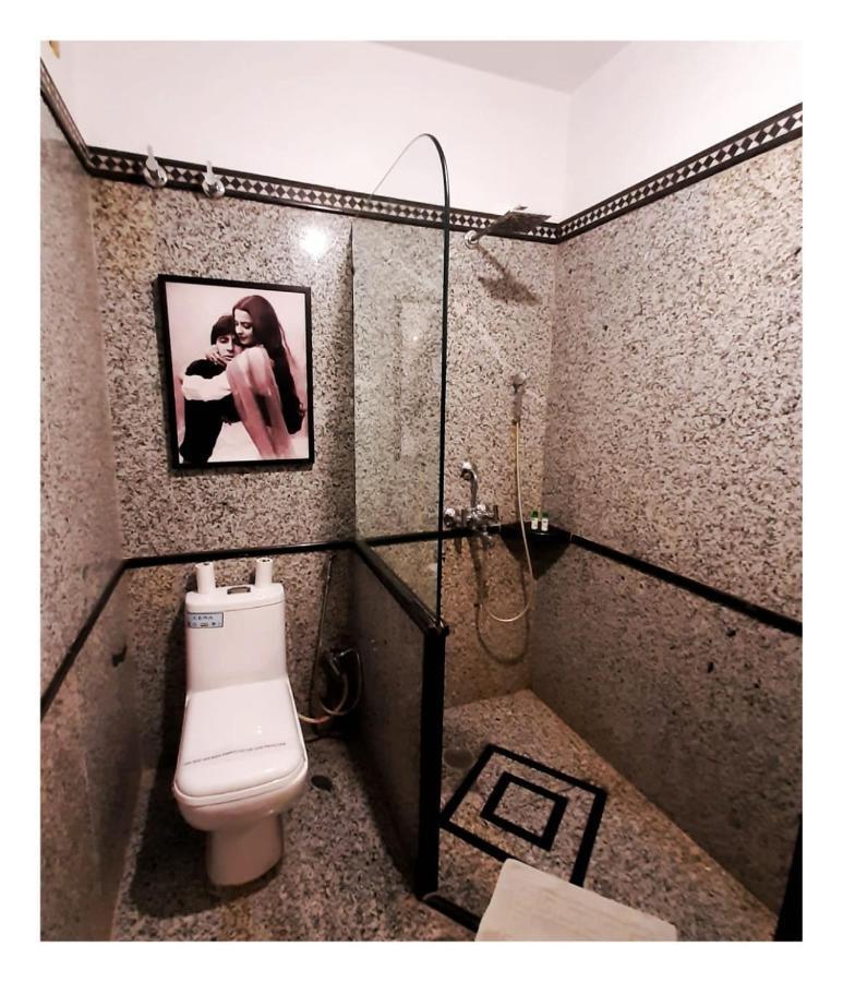 Pleasant Haveli - Only Adults 3*