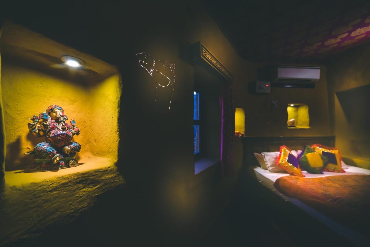 Mud Mirror Guest house