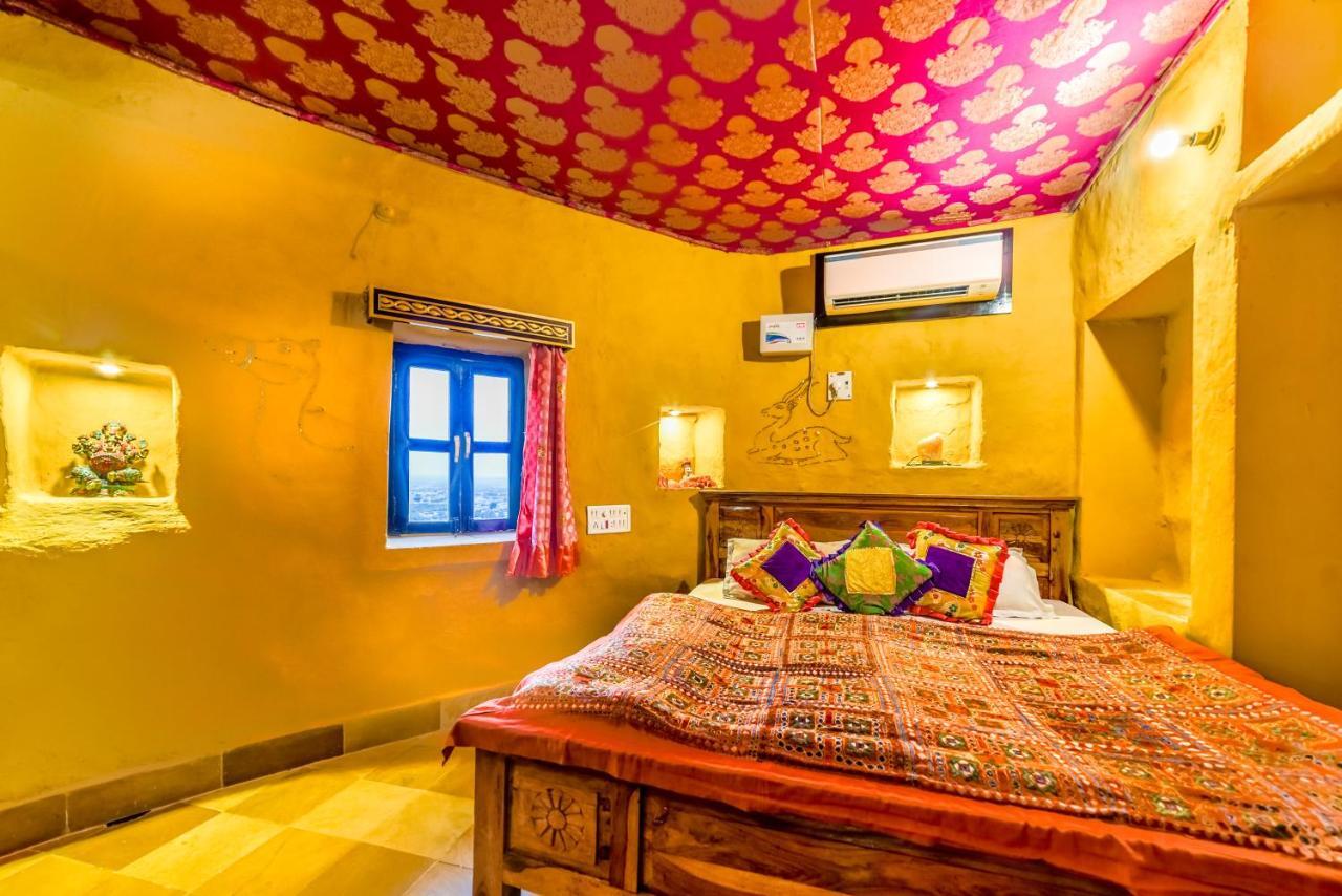 Guest house Mud Mirror