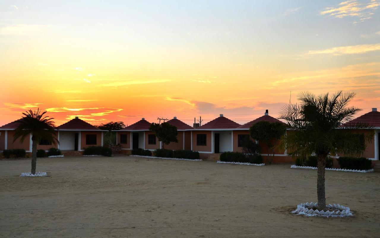 Oasis Camp Sam 3*