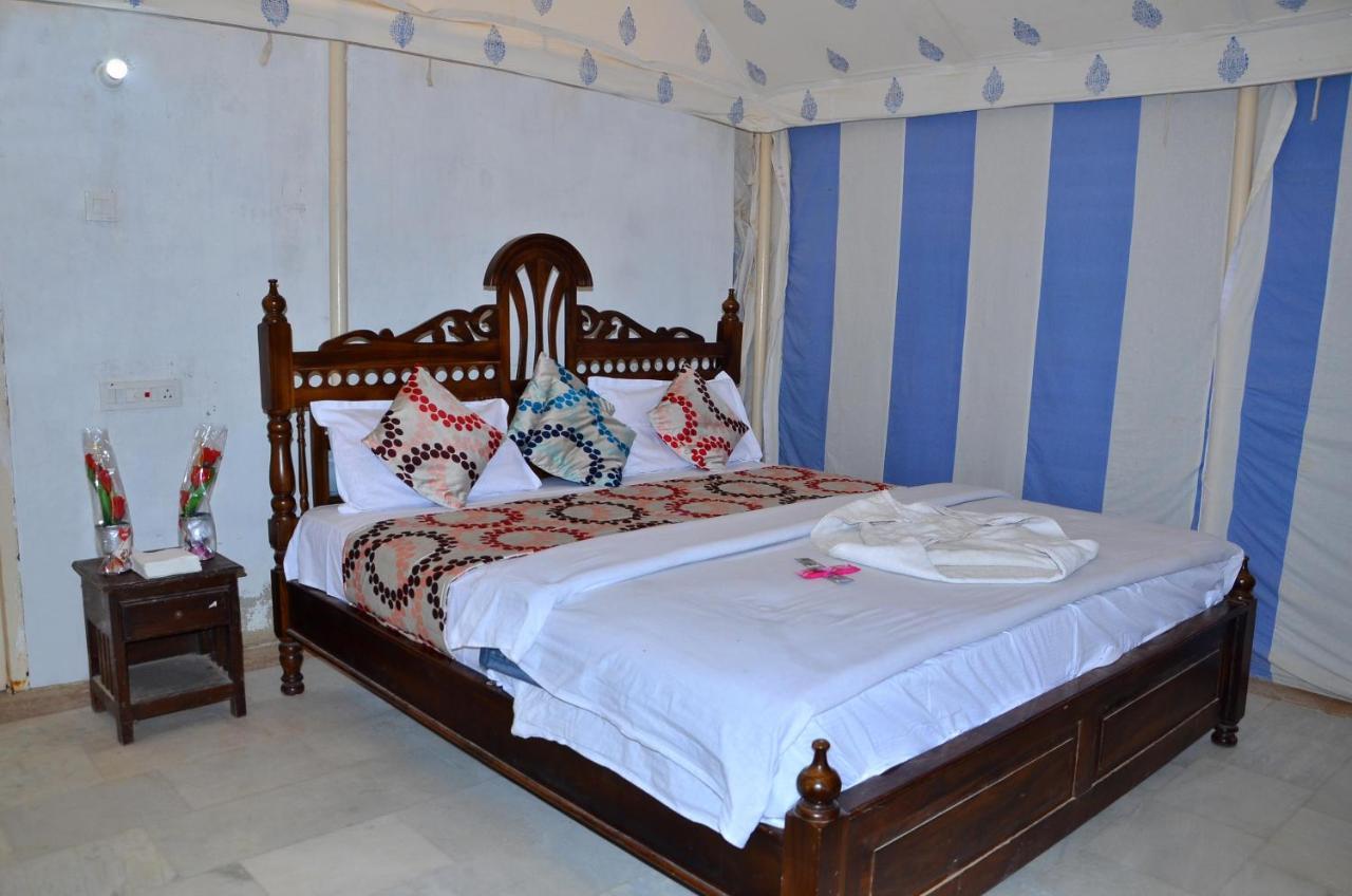 Oasis Camp Sam 3*
