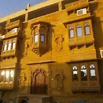 Golden Sandstone Hotel &Resort