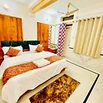 Ratan Villa